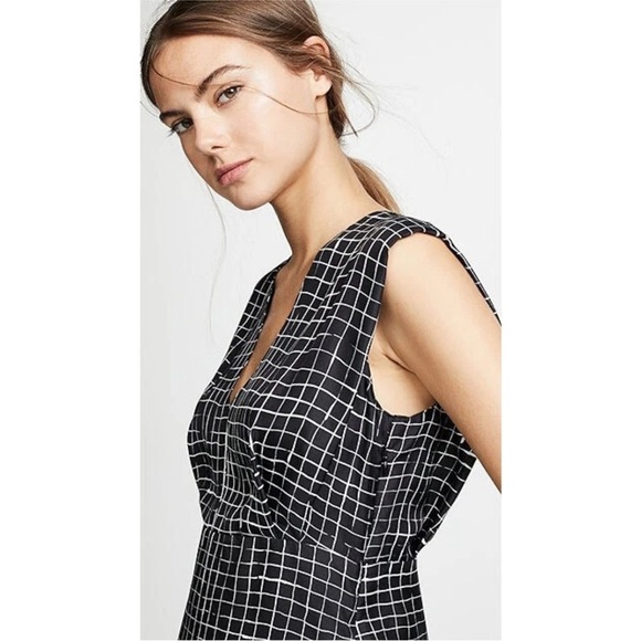 Theory Kimono Pleat Grid Print 100% Silk Twill Top Blouse Black White Sz Small - Picture 1 of 13